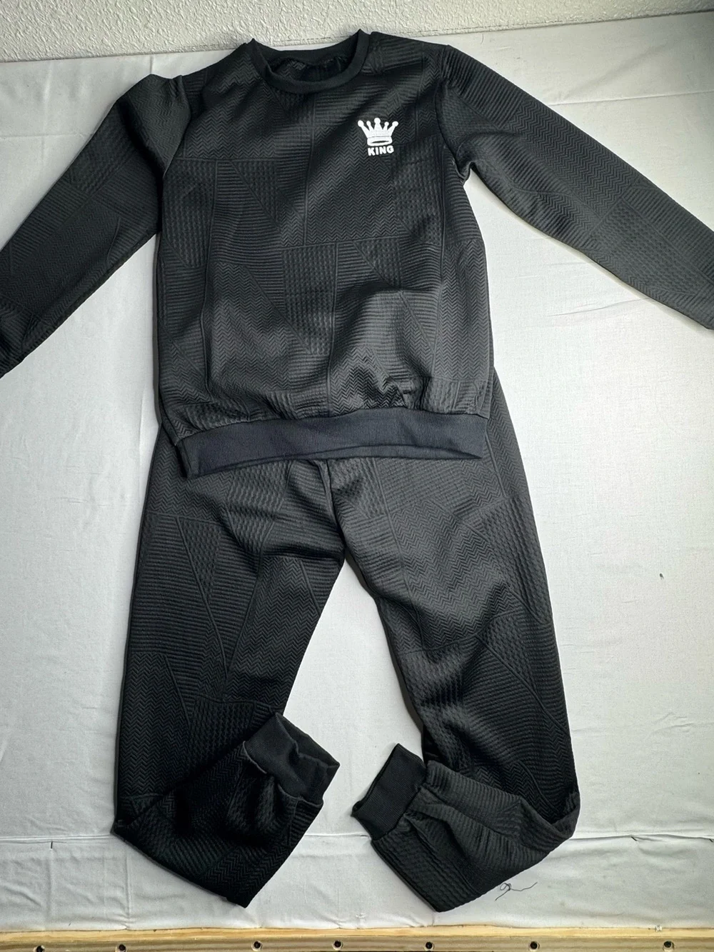 N/A comfortable black